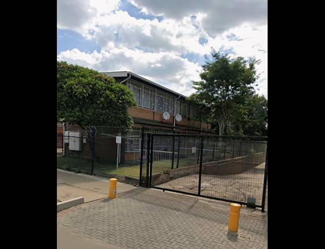3 BEDROOM APARTMENT FOR SALE IN SUNNYSIDE